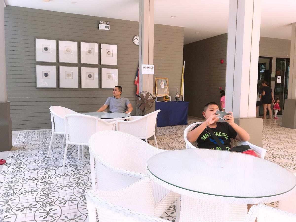 บ้านเพียงเพลิน Hua Hin Exterior photo